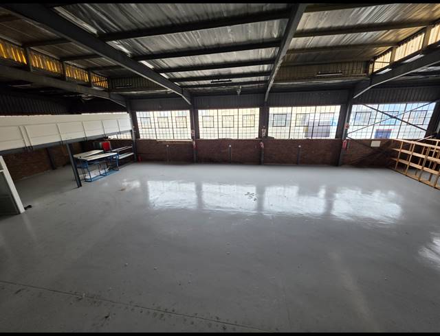 2,399M² WAREHOUSE TO LET IN OPHIRTON